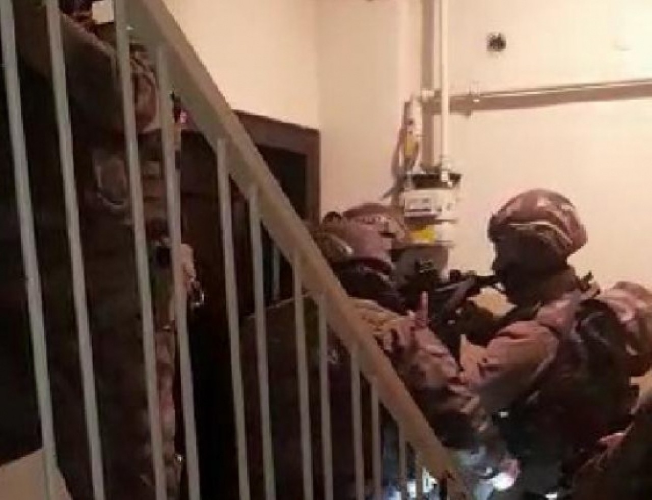 KÜÇÜKÇEKMECEDE UYUŞTURUCU OPERASYONU; 32 GÖZALTI