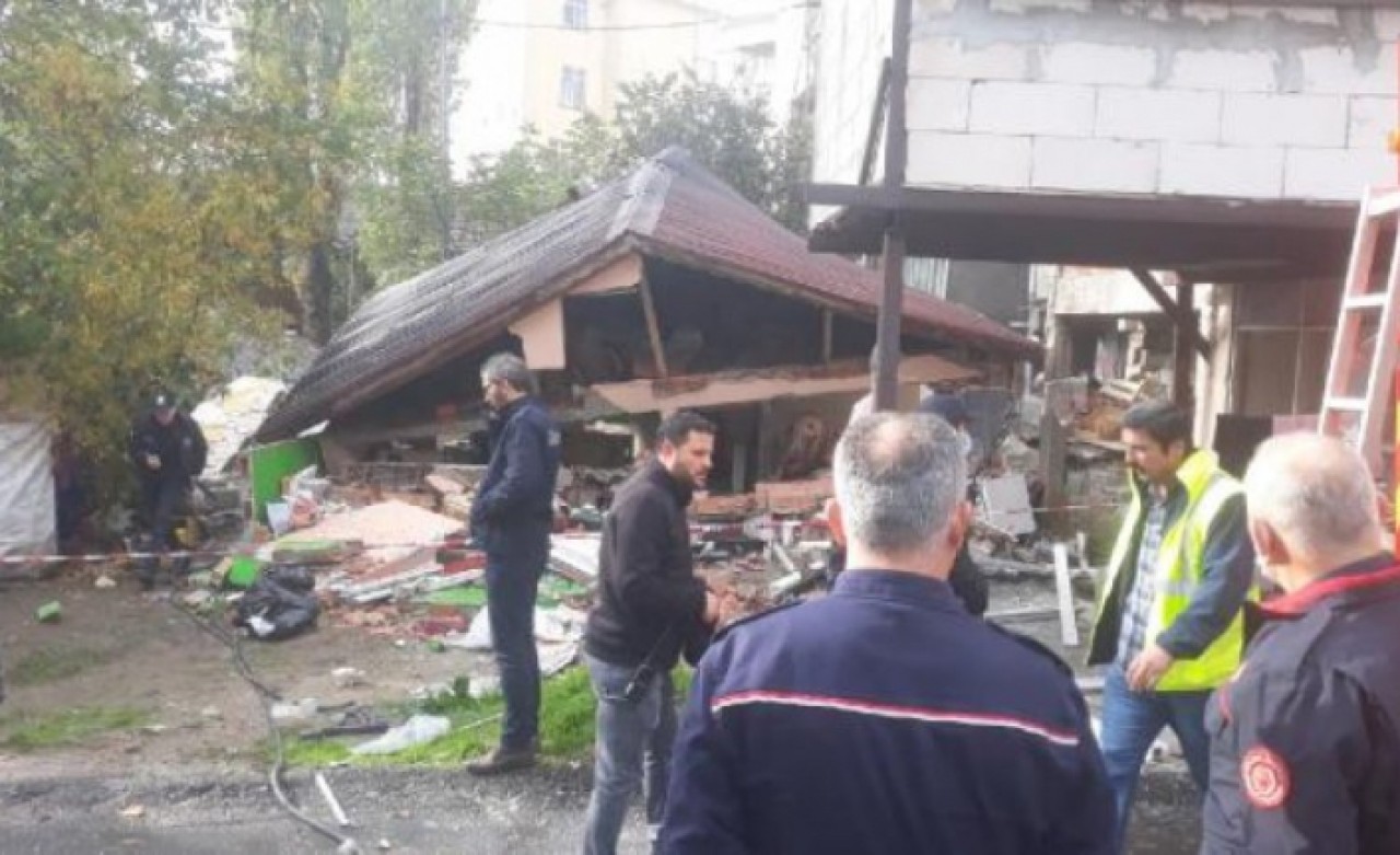 İstanbulda binada patlama