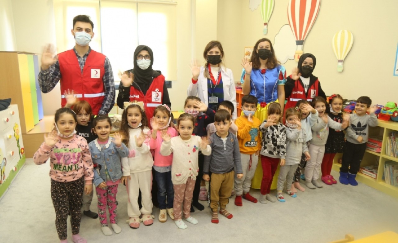 Büyükçekmeceli çocuklar Kızılay Haftası’nı kutladı