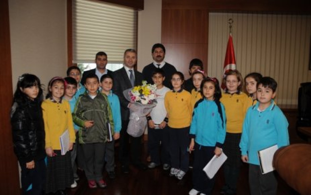 Öğrencilerin metrobüs şikayeti