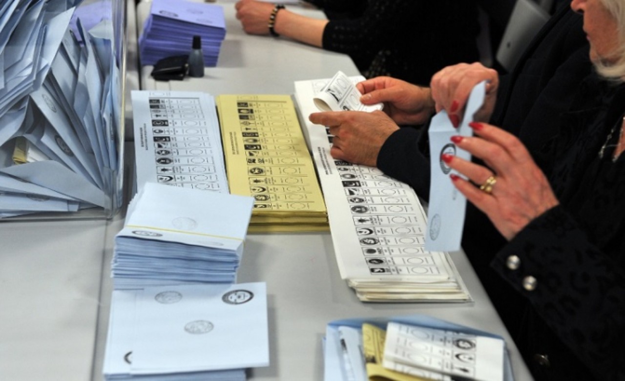 MetroPOLLün son anketinde MHPye yeni seçim barajı darbesi!