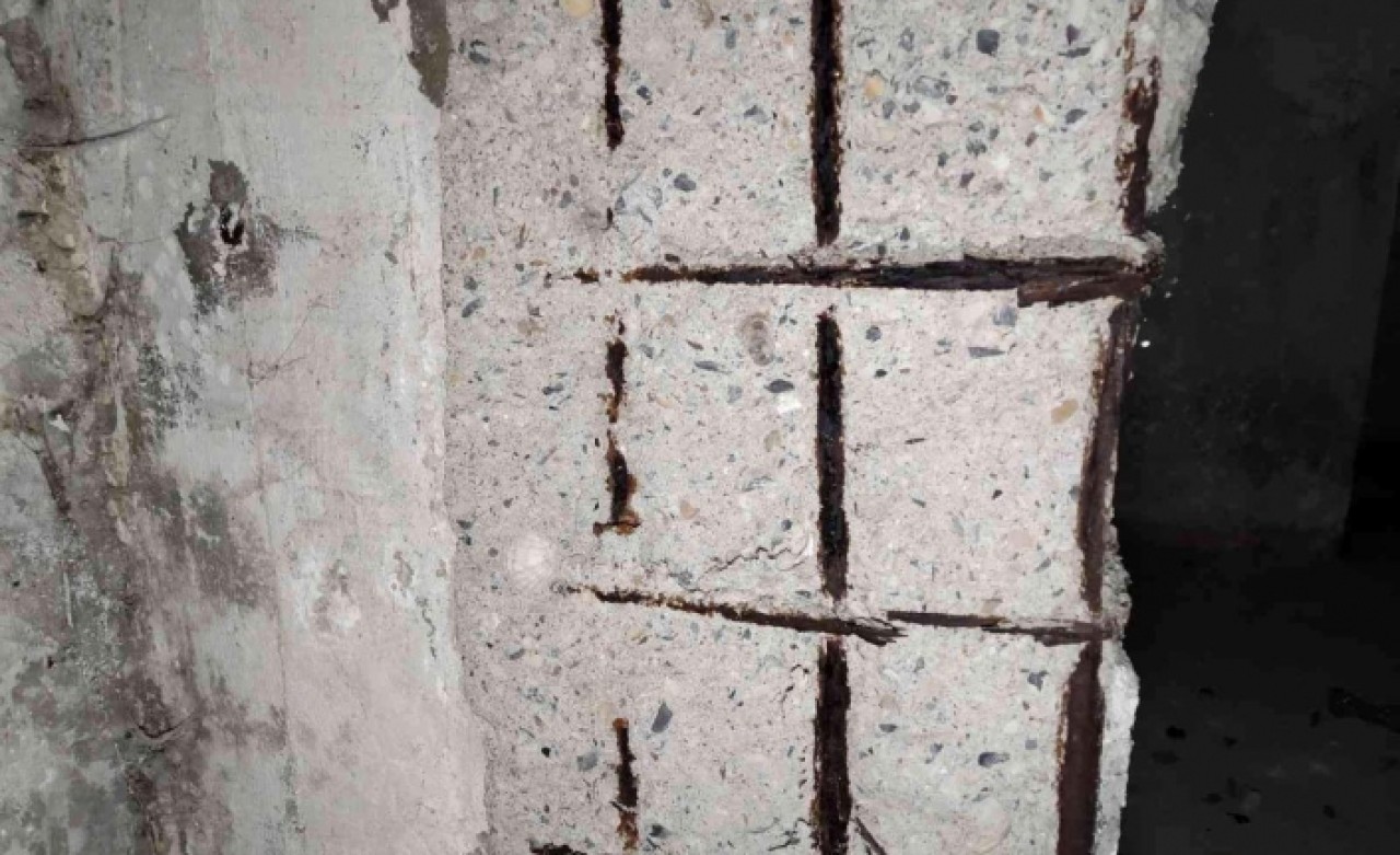 Avcılarda kolanları çürük olan binadakiler tedirgin