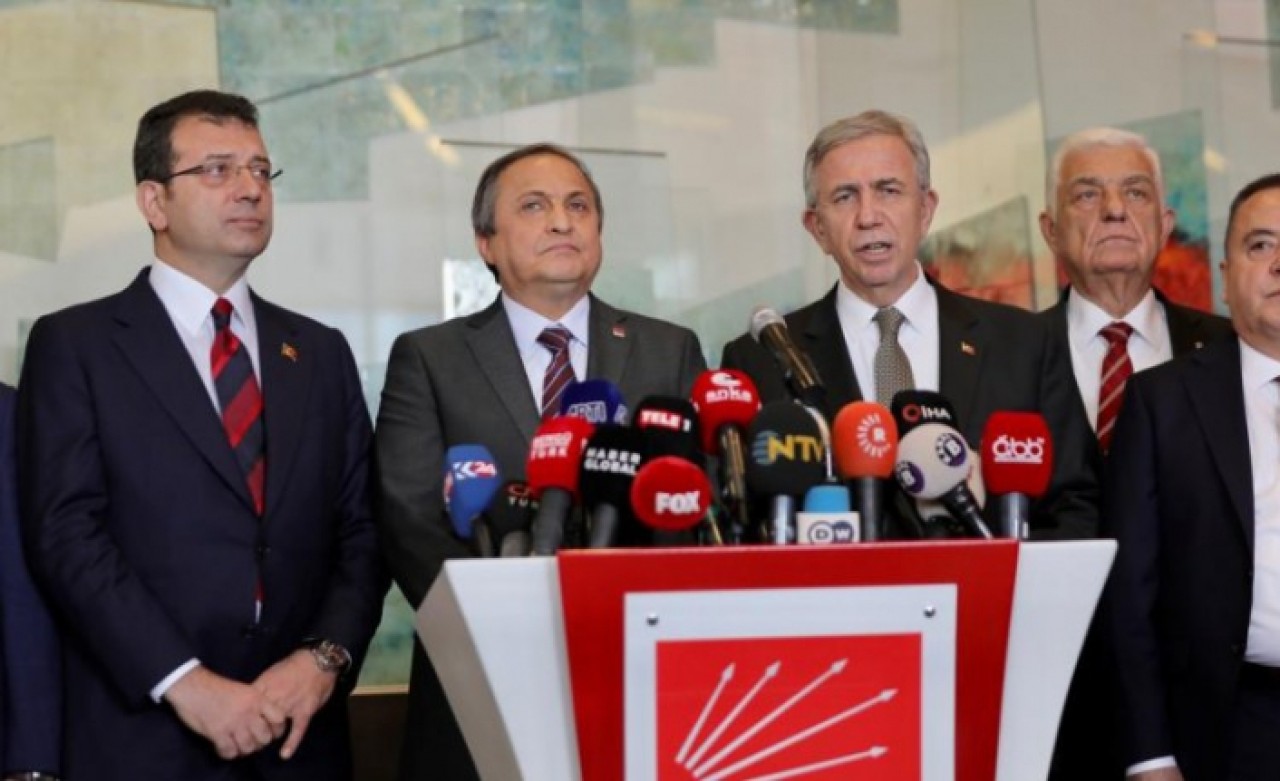 CHPli belediye başkanları asılsız ithamlara karşı tek vücut: Artık baskı düzenine geçilmiştir