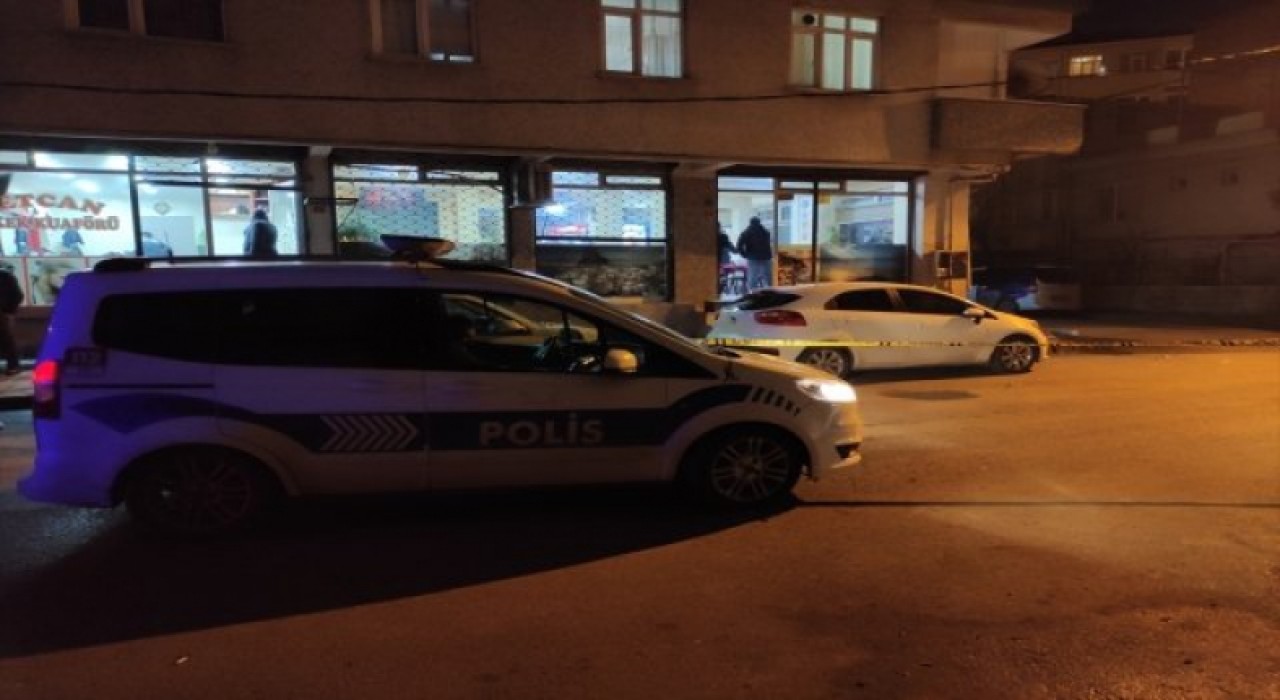 Küçükçekmecede kahvehaneye açılan ateşte 2 kişi yaralandı