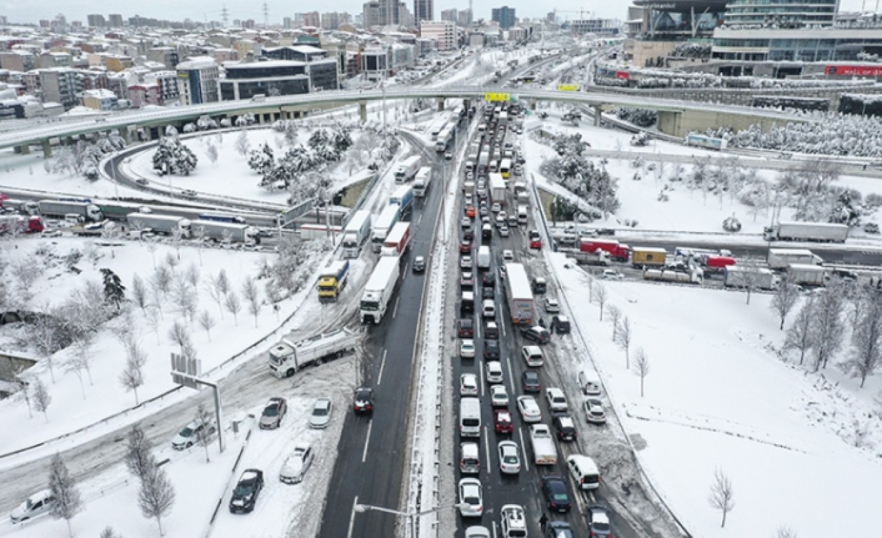 İstanbul Valiliğinden karla mücadelede yeni tedbirler