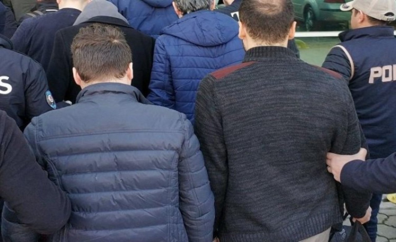 Büyükçekmecedeki taşlı sopalı kavgada 6 kişi gözaltına alındı