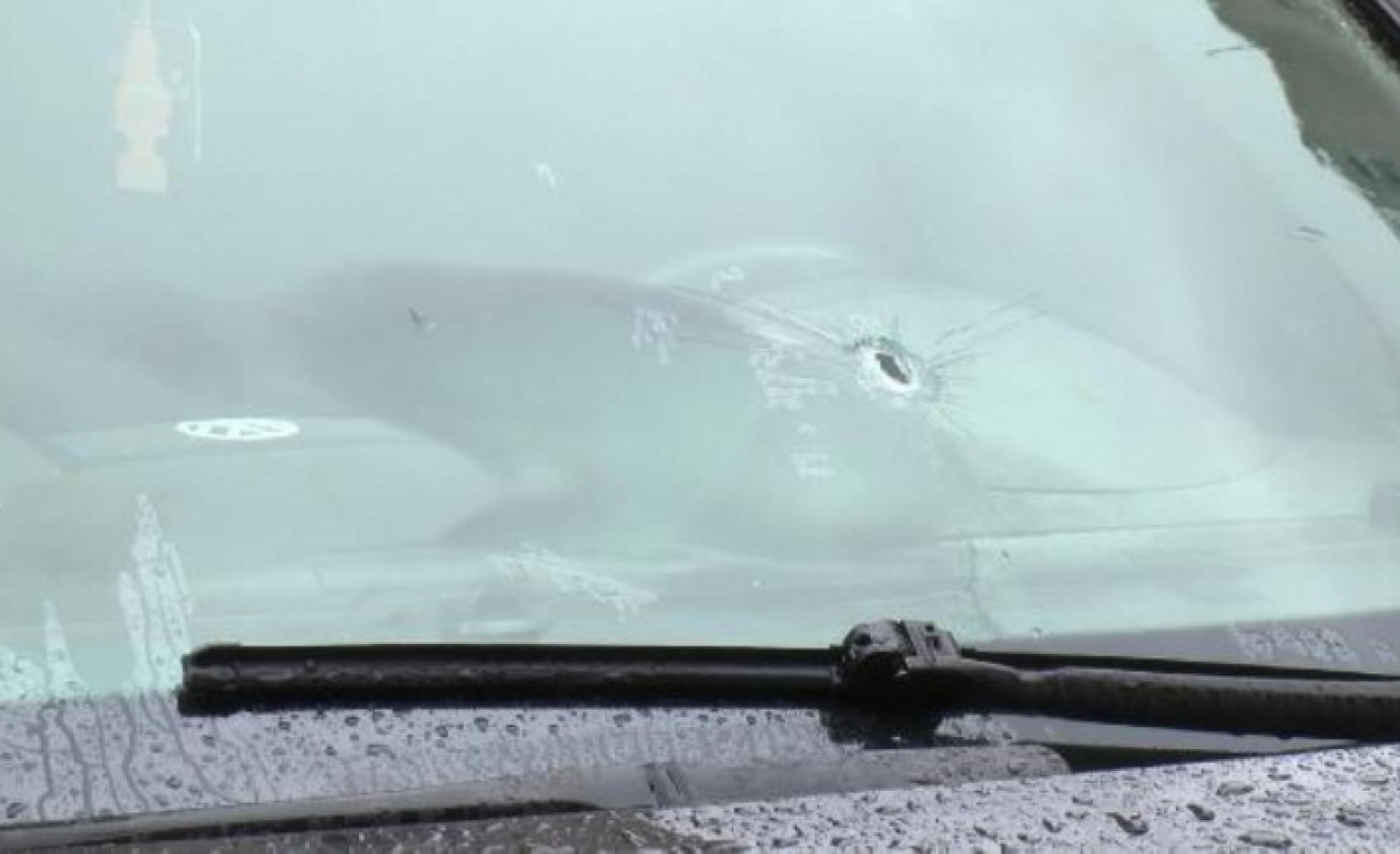 Avcılarda tehdit mesajları alan kişiye otomobilinde silahlı saldırı