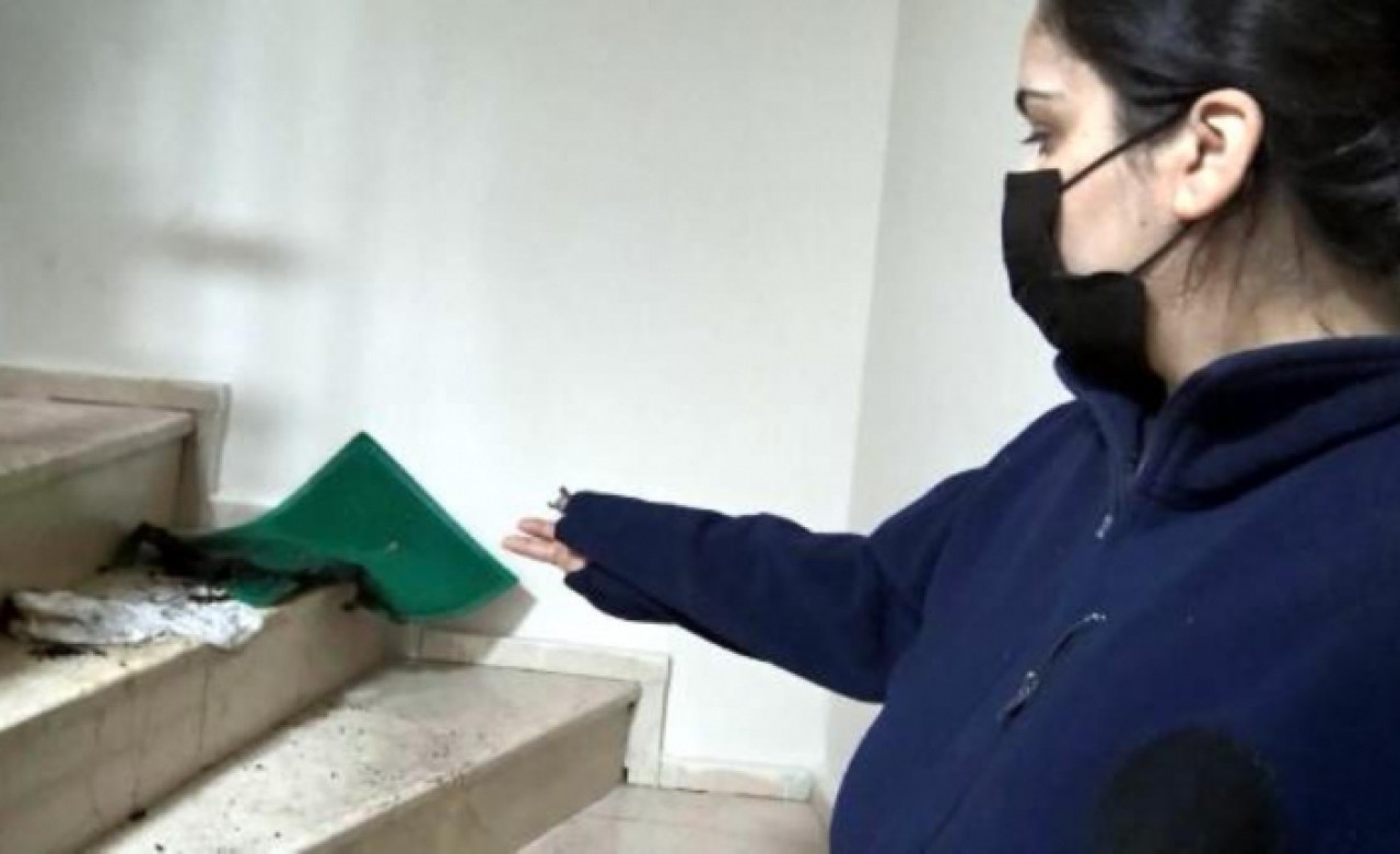 Avcılarda komşularının paspaslarını ve su sayaçlarını ateşe verdi: Hepiniz öleceksiniz