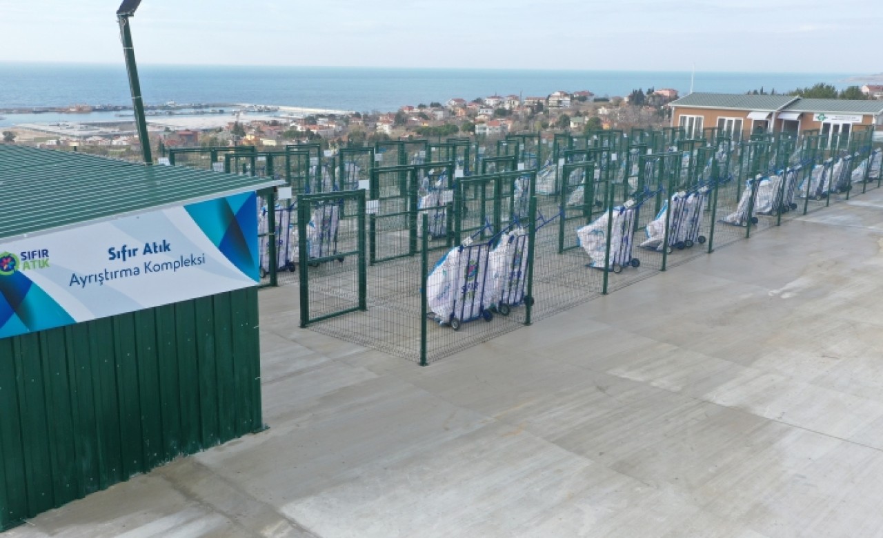 BEYLİKDÜZÜ’NDE GERİ DÖNÜŞÜM İŞÇİLERİNE ÖRNEK PROJE