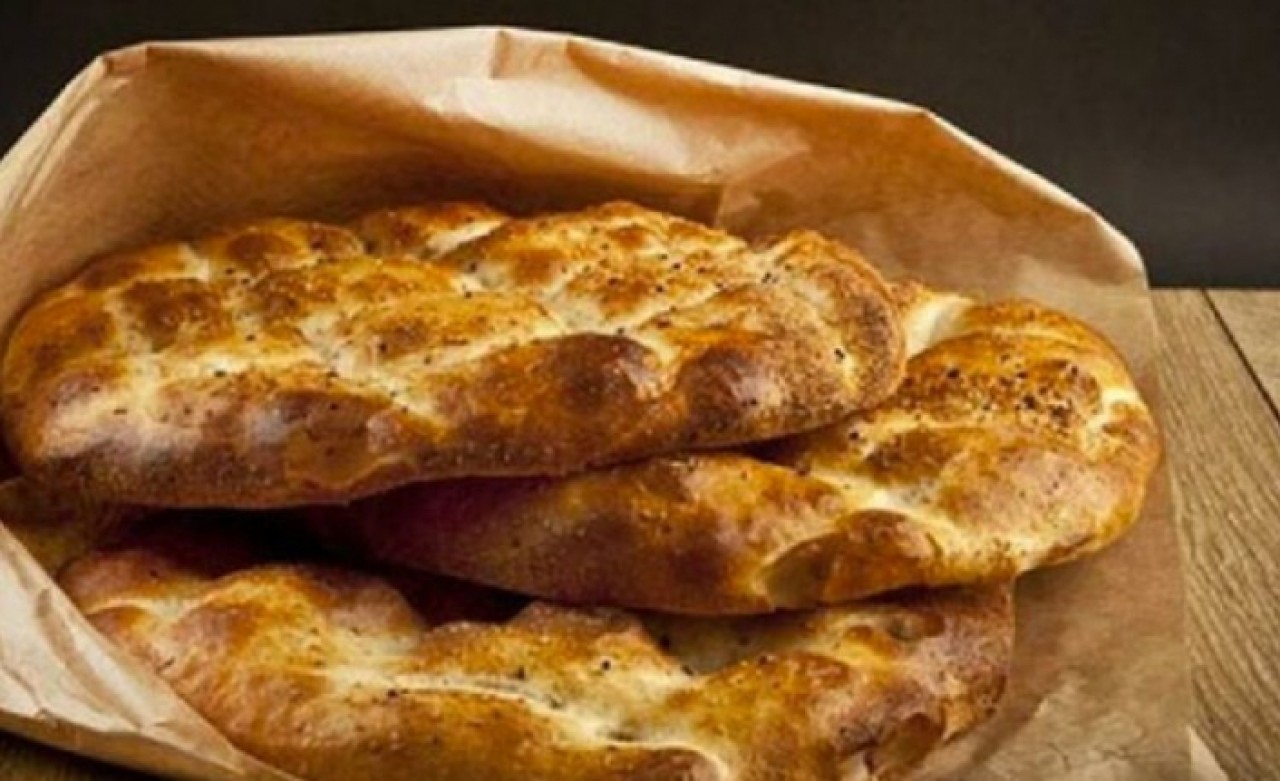 İmamoğlu açıkladı: Halk Ekmekte Ramazan pidesinin fiyatı belli oldu