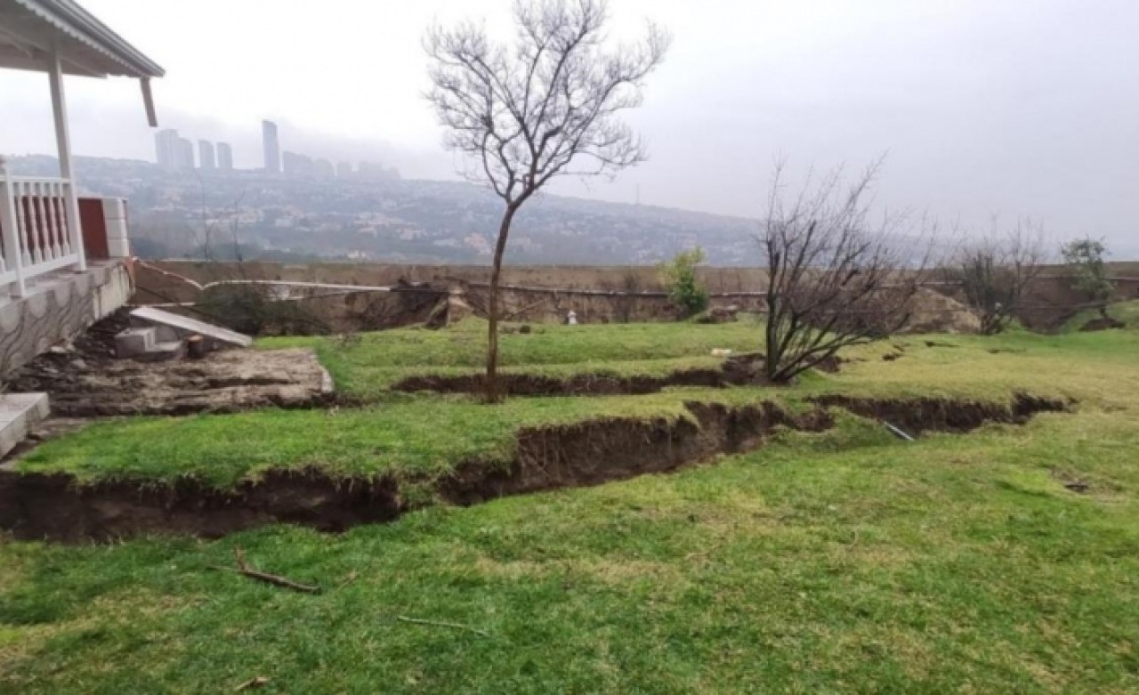 Büyükçekmecede  milyonluk evleri yıkılma tehlikesiyle karşı karşıya bırakan inşaat durduruldu