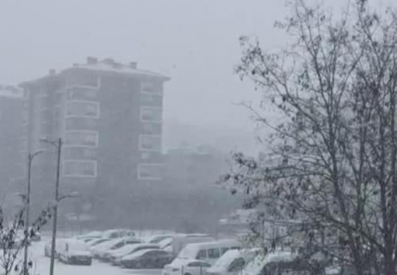 Silivri kar yağışı etkili olmaya başladı