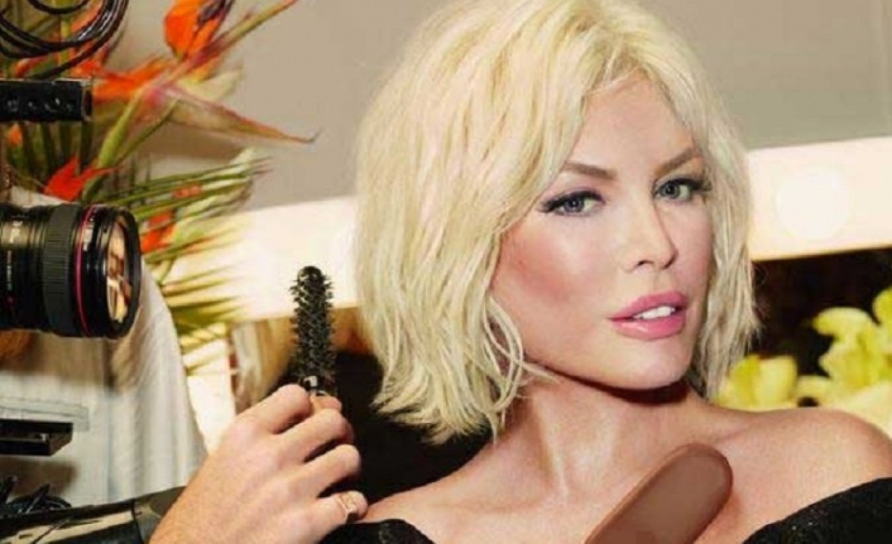 Metro, metrobüs ve Marmaraya hiç binmediğini söyleyen Ajda Pekkana İstanbulkart hediyesi