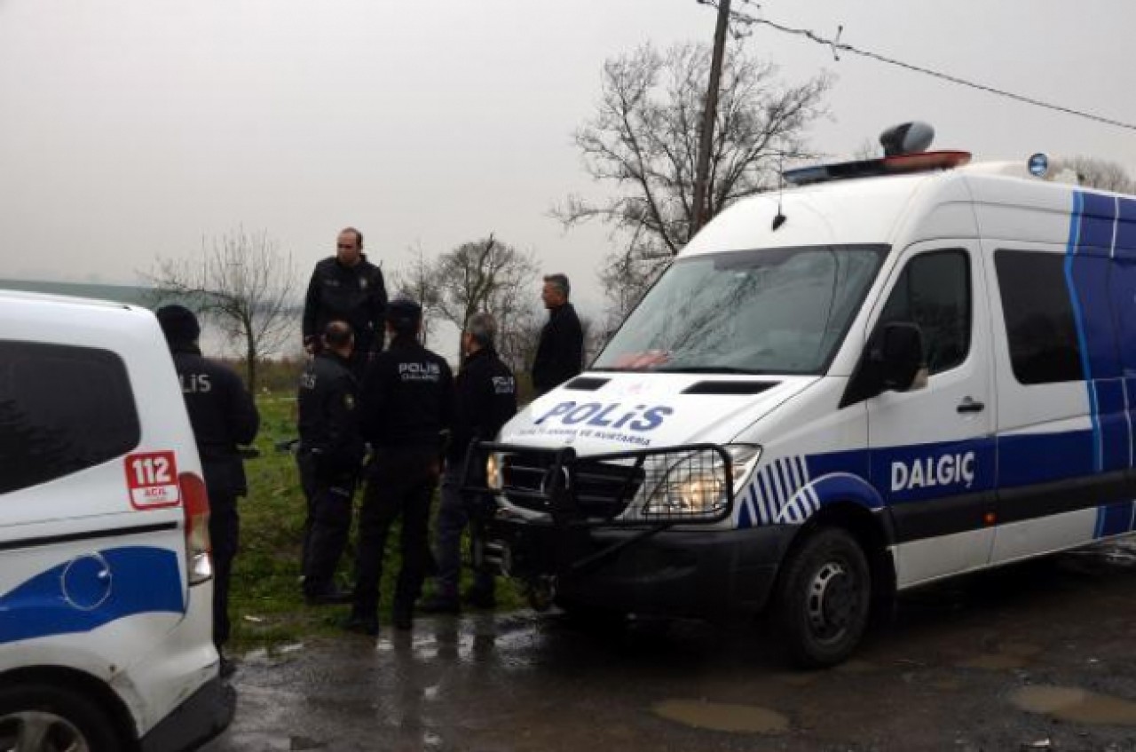 Avcılarda Küçükçekmece Gölü kıyısında erkek cesedi bulundu