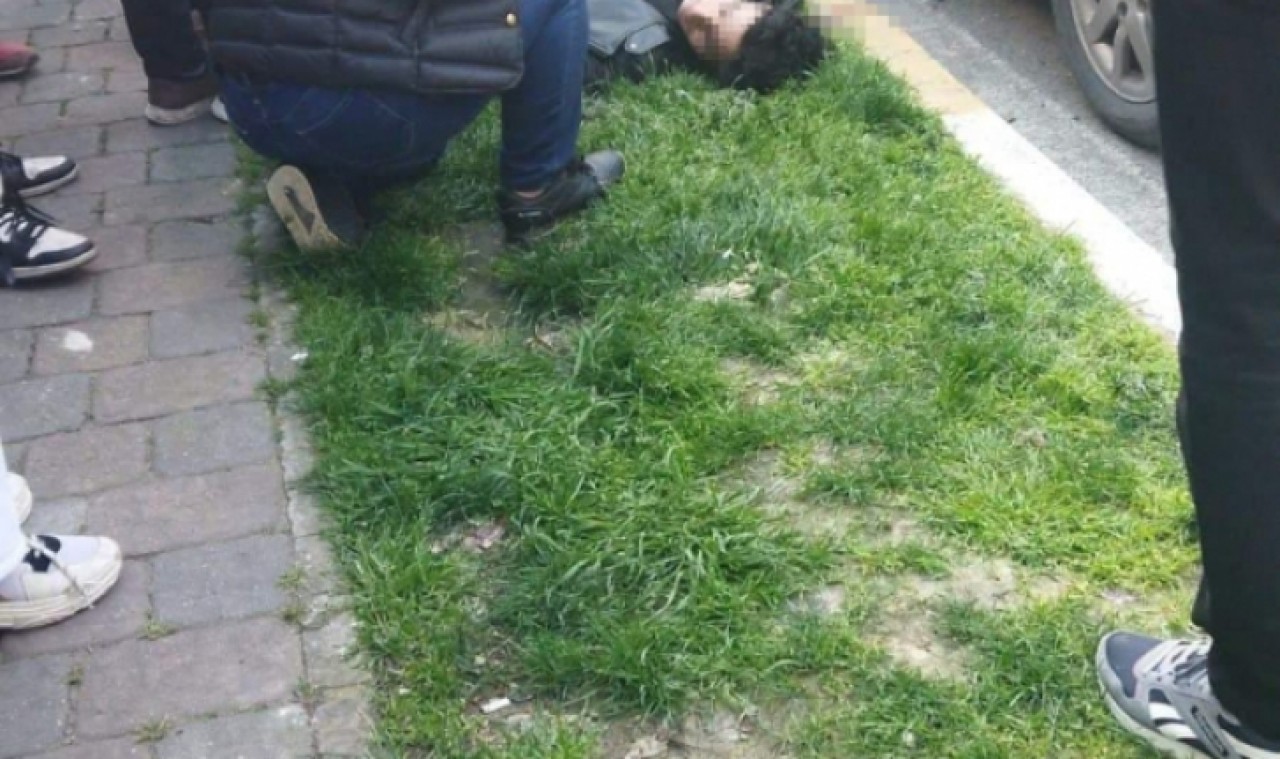 Beylikdüzünde bir genç husumetlileri tarafından bıçaklandı