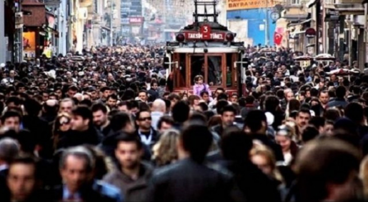 Valilik açıkladı: İstanbulda kaç yabancı ikamet ediyor?