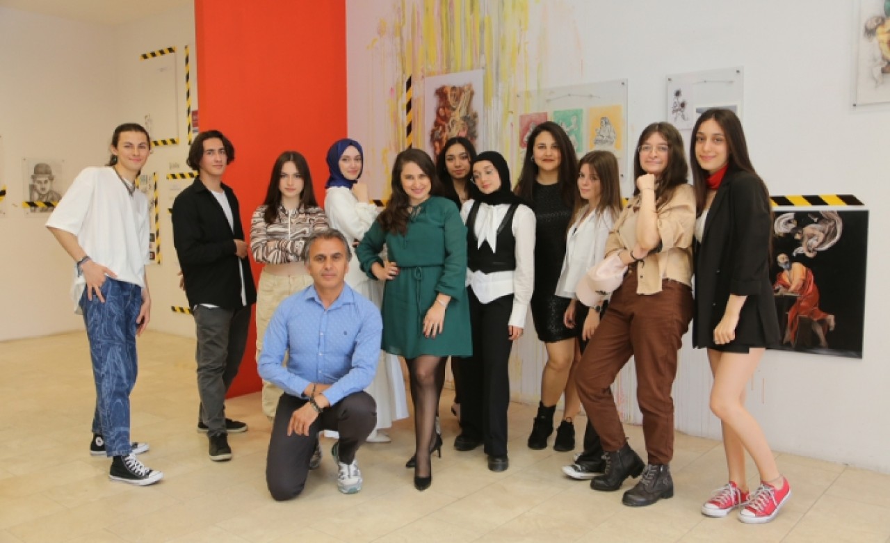 GENÇ YETENEKLERDEN ‘OLAY YERİ’ RESİM SERGİSİ: GSA’DA AÇILDI