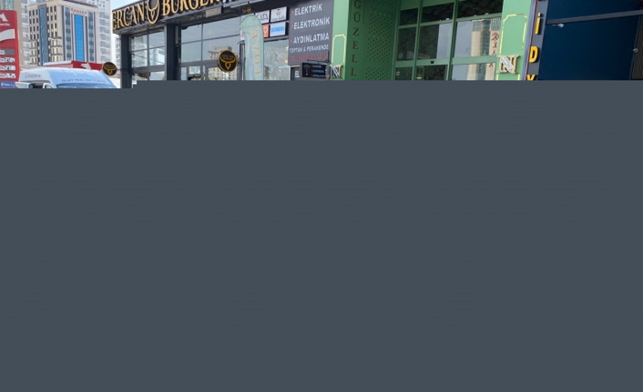 Büyükçekmeceden silah sesleri yükseldi: 10 el ateş edildi, araç ve iş yerleri zarar gördü