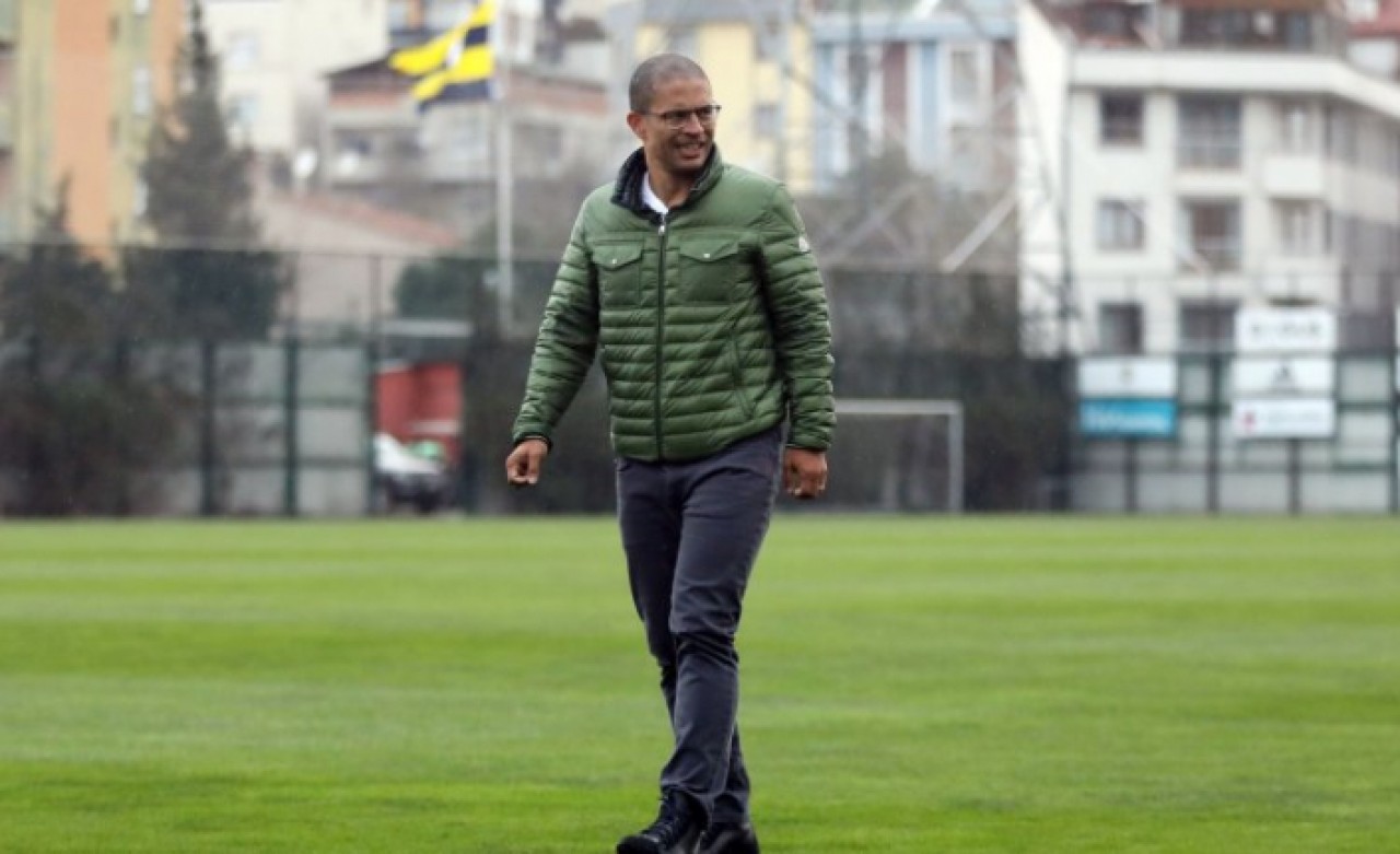 Alex de Souzanın acı günü!