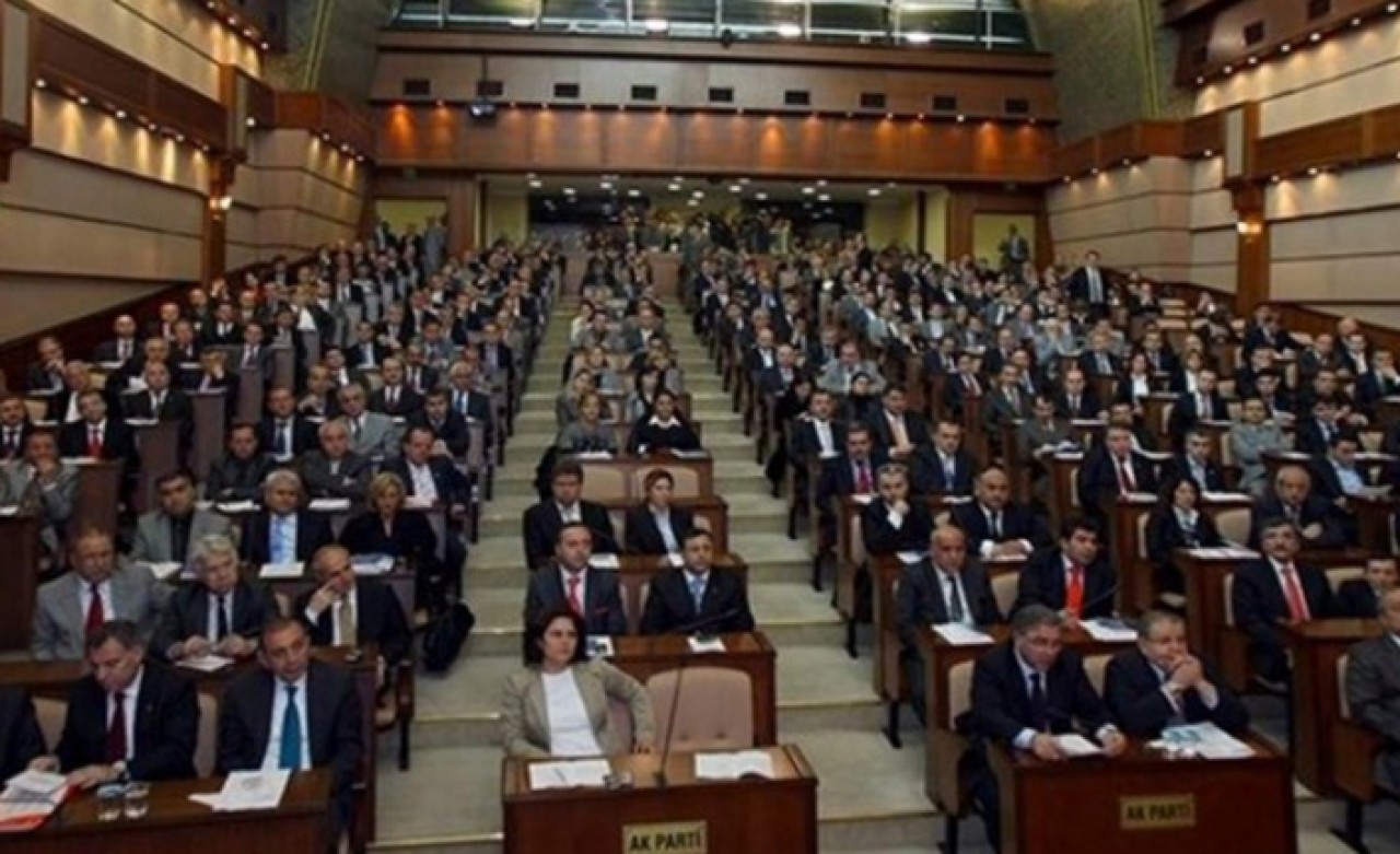 İBB Meclisi’nde ‘Sevr’ tartışması: İspat edersen istifa ederim