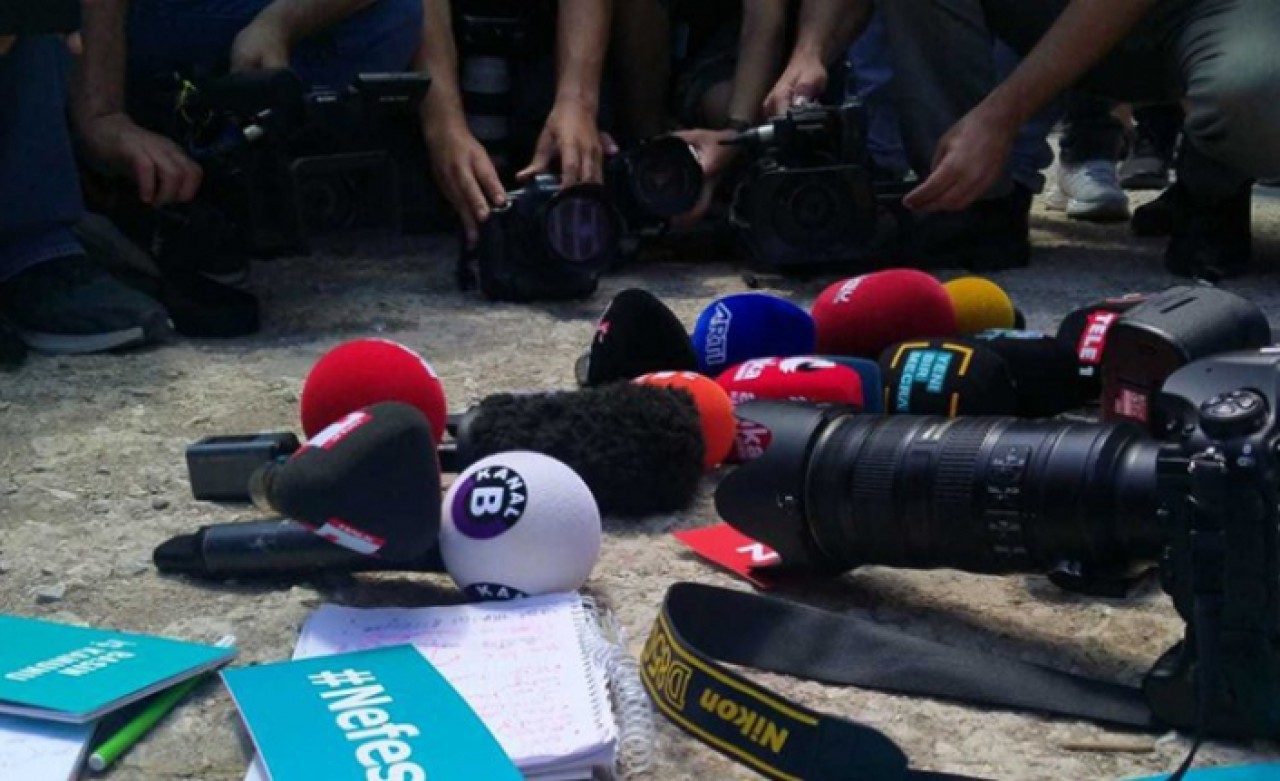 Basın emekçileri, sansür yasasına karşı sokağa çıkıyor