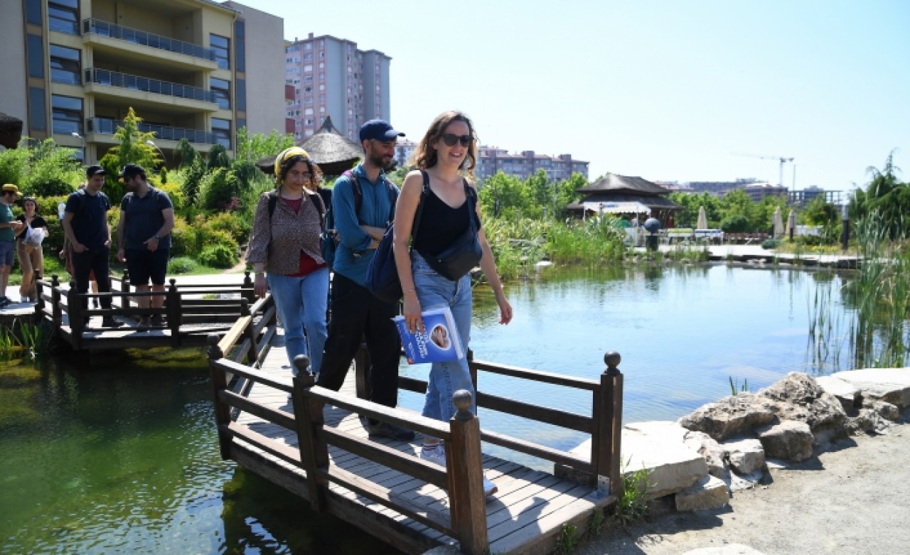 YAŞAM VADİSİ, KANADALI ÖĞRENCİLERİN İLGİ ODAĞI OLDU