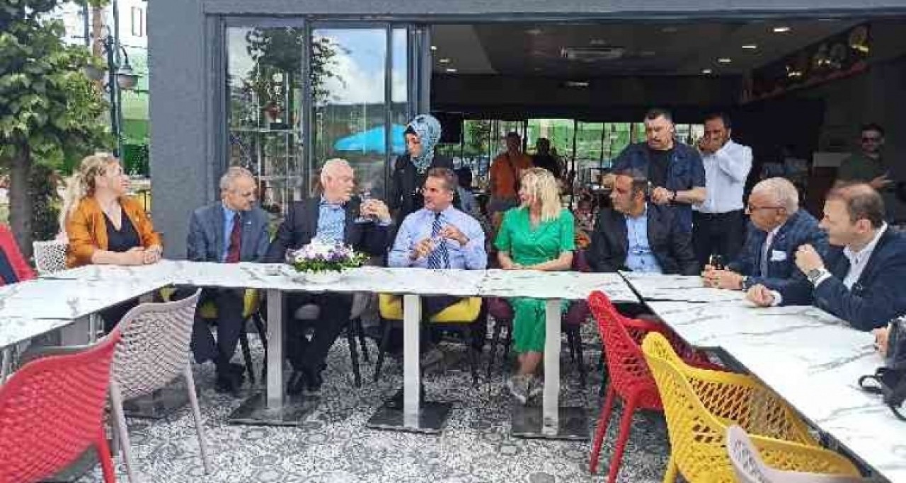 Mustafa Sarıgül, Beylikdüzünde mahkum çocukları ile bir araya geldi