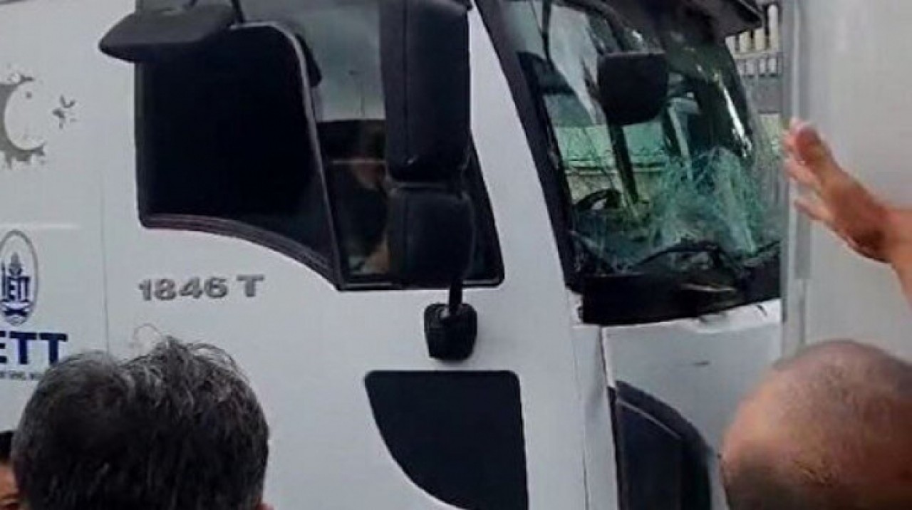 İETT yol yardım aracı, metrobüse çarptı