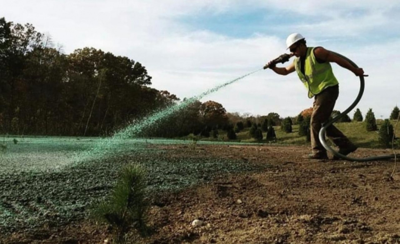 Püskürtme Çim Nedir? Hem pratik hem de ekonomik