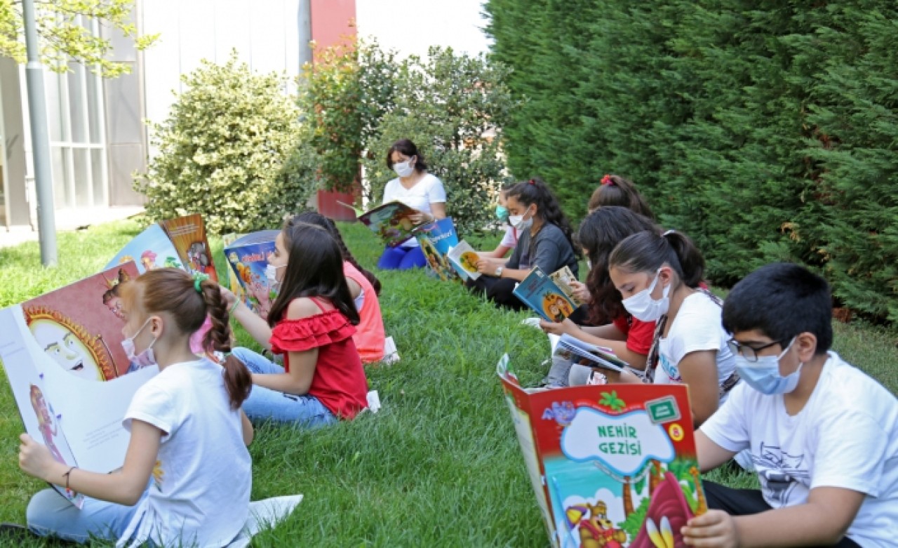 KÜÇÜKÇEKMECE’DE DOLU DOLU YAZ KURSLARI