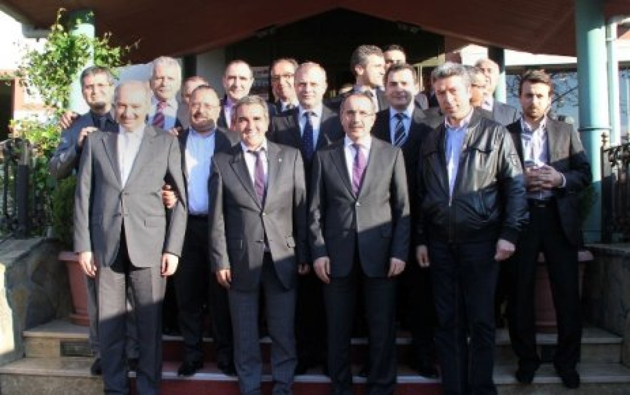 Bakan Dinçer Bahçeşehir’li İşadamlarıyla…