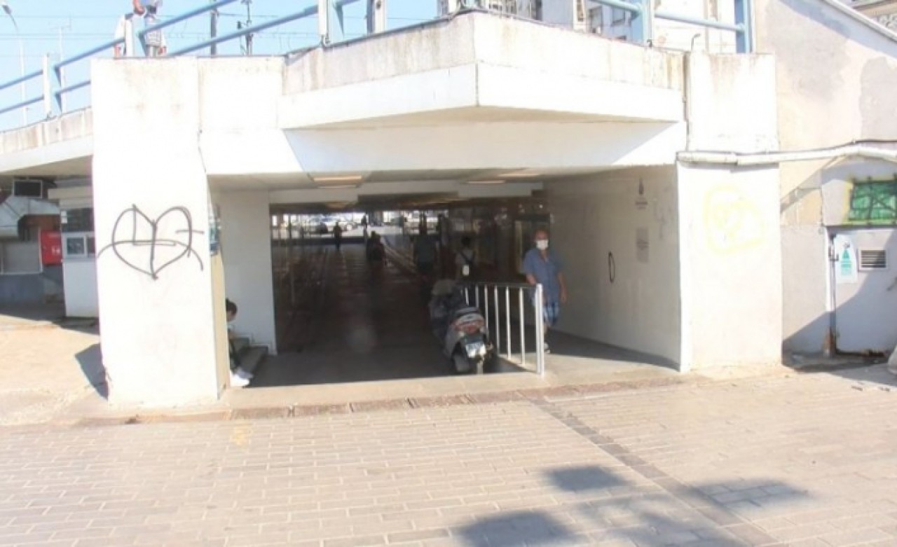 İstanbulda alt geçitte dehşet: Tuvalet görevlisini tinerle yaktı, uyumaya gitti