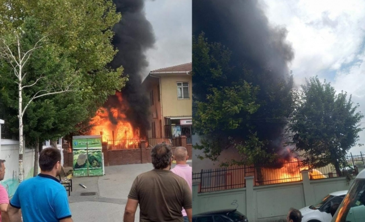 Küçükçekmecede çocuklar oyun oynarken okulun parkını yaktı