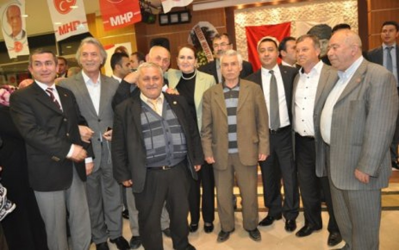 Akşener, SKK’ların gönlünü fethetti