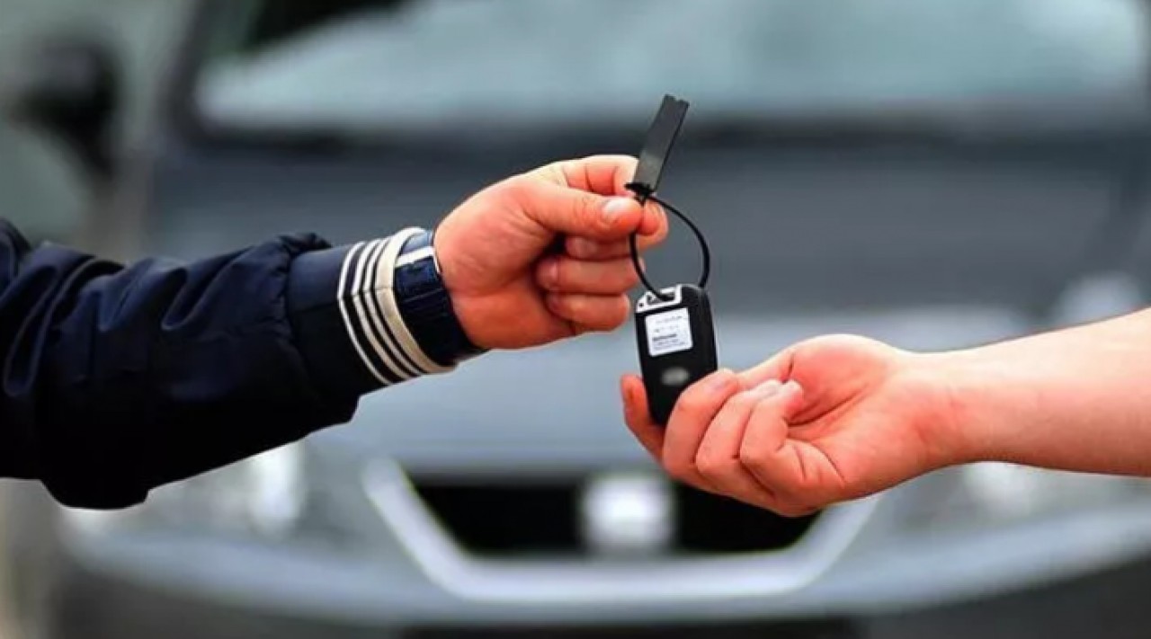 2. el araçta 6 ay-6 bin km şartı! Resmi Gazetede yayımlandı