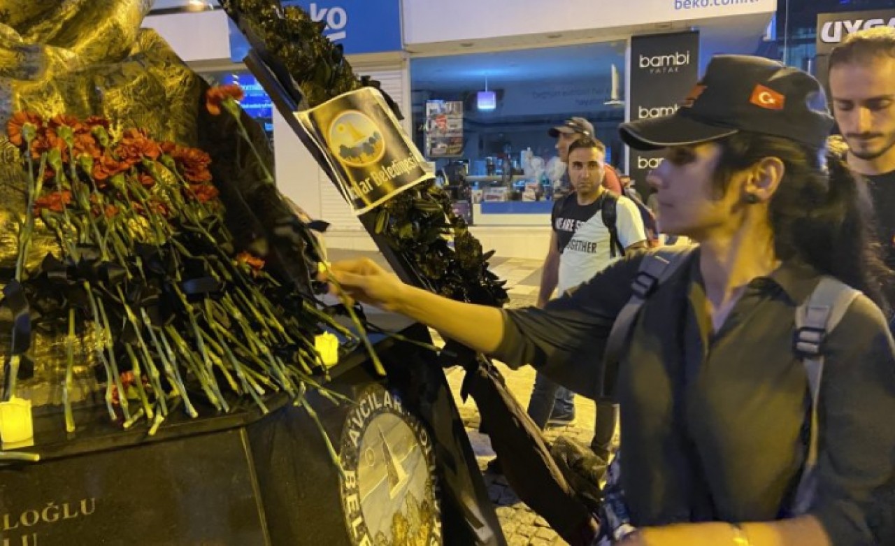 Avcılar’da Marmara Depremi’nde hayatını kaybedenler anıldı