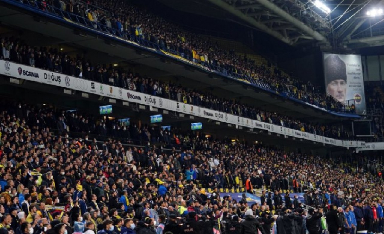 Fenerbahçeye yıldız oyuncularından müjde