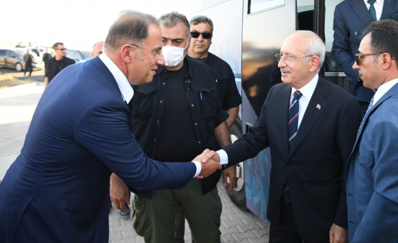 BAŞKAN ÇALIK HACIBEKTAŞ’TA BİRLİK BERABERLİK MESAJI VERDİ