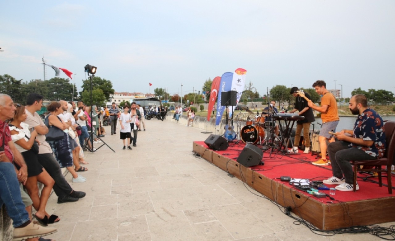 ‘’KÜÇÜKÇEKMECE’NİN PARKLARINDA MÜZİK VAR’’