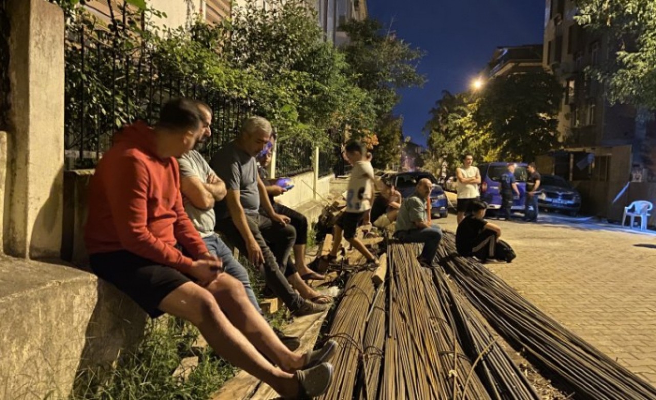 İstanbulda 2 bina güvenlik gerekçesiyle tahliye edildi