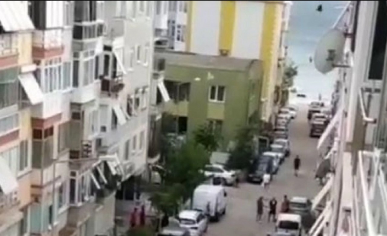 Büyükçekmecede yasak aşk cinayeti: 1 ölü