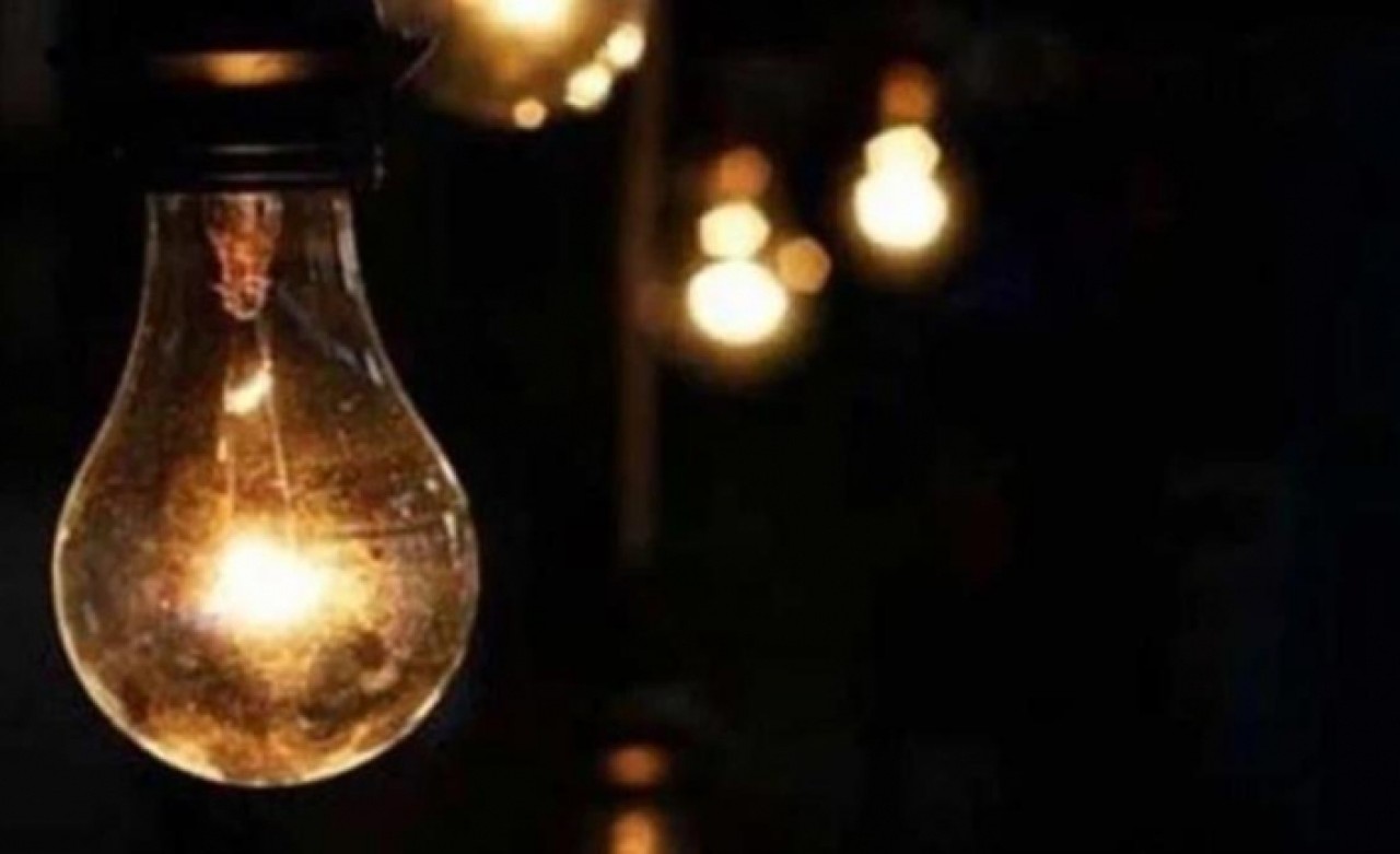 İstanbulun 13 ilçesinde hafta sonu elektrik kesintisi olacak! Sabah başlayıp akşam saatlerine kadar sürecek