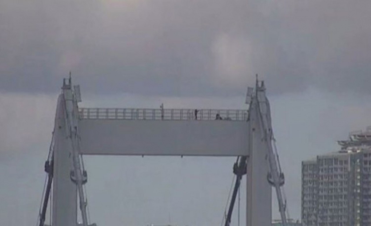 Boğaziçi Köprüsünde intihar girişimi
