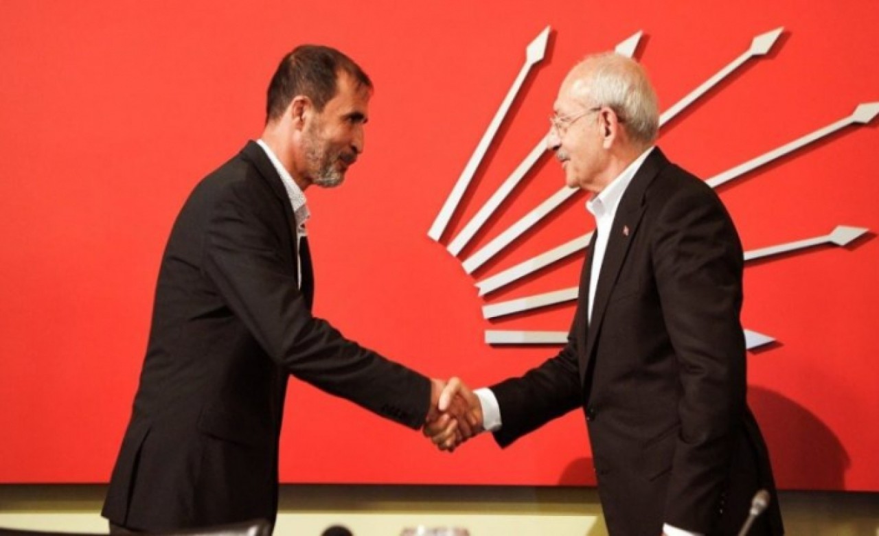 AKPde yaprak dökümü sürüyor: CHPye geçti