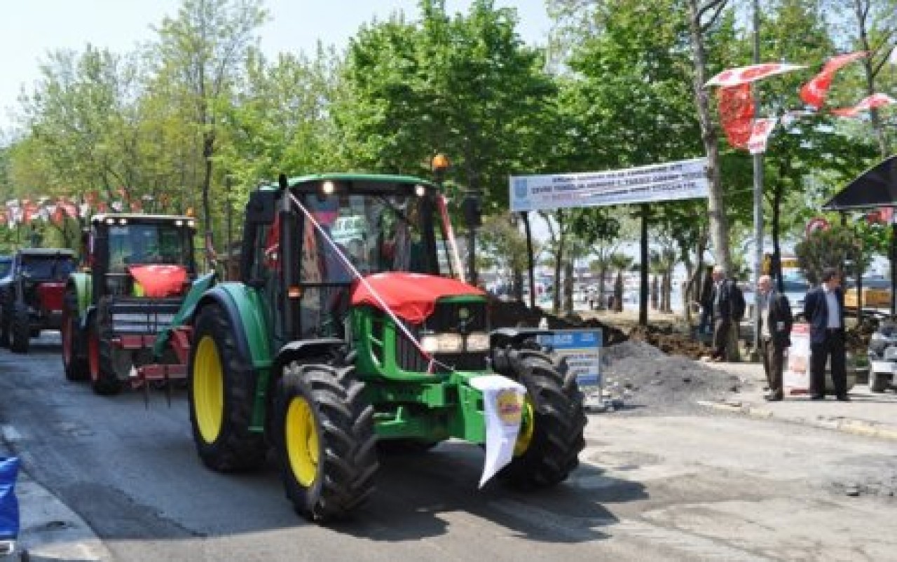 Silivri’de çiftçiler günü törenle kutlandı