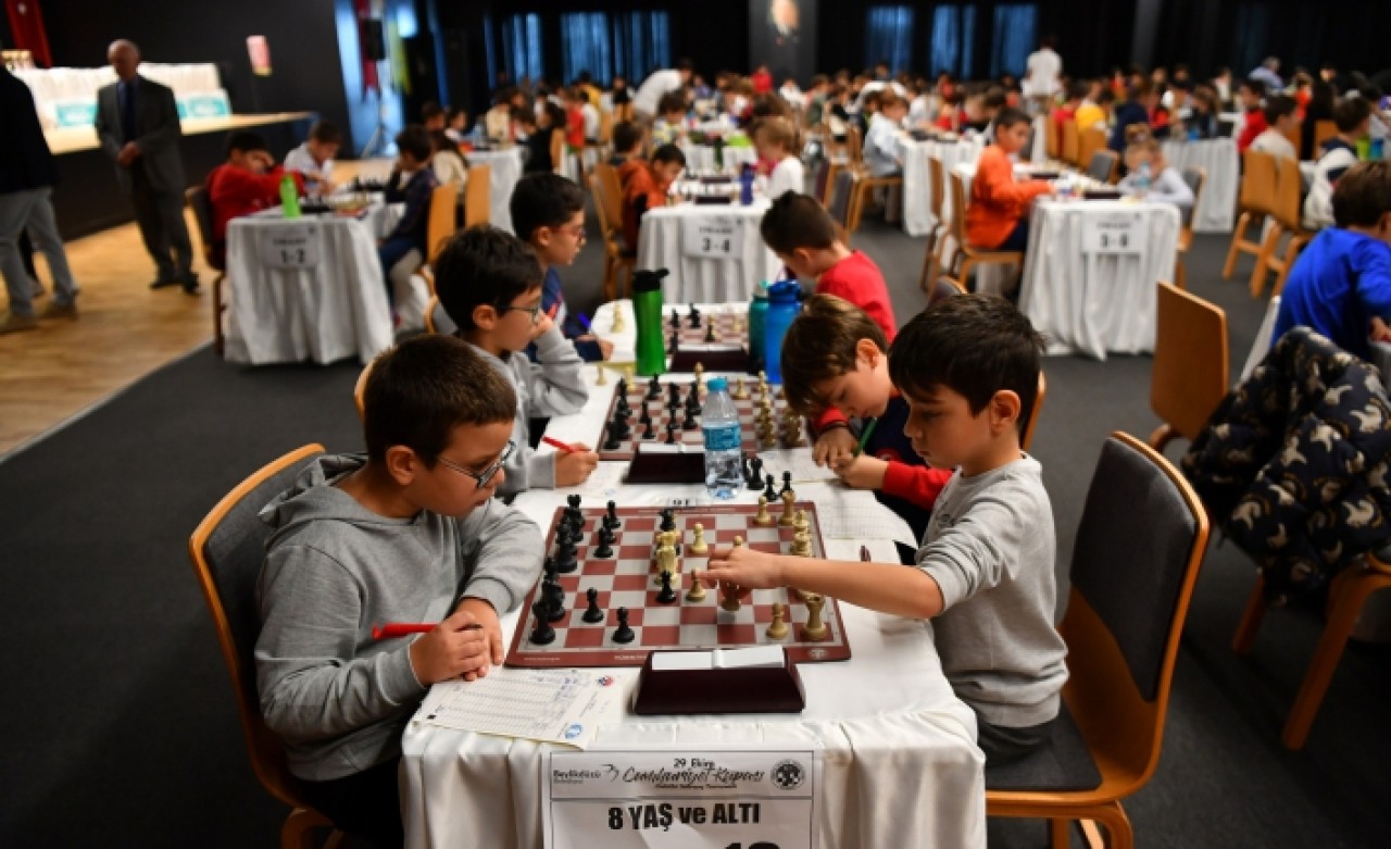 CUMHURİYET KUPASI SATRANÇ TURNUVASI TAMAMLANDI