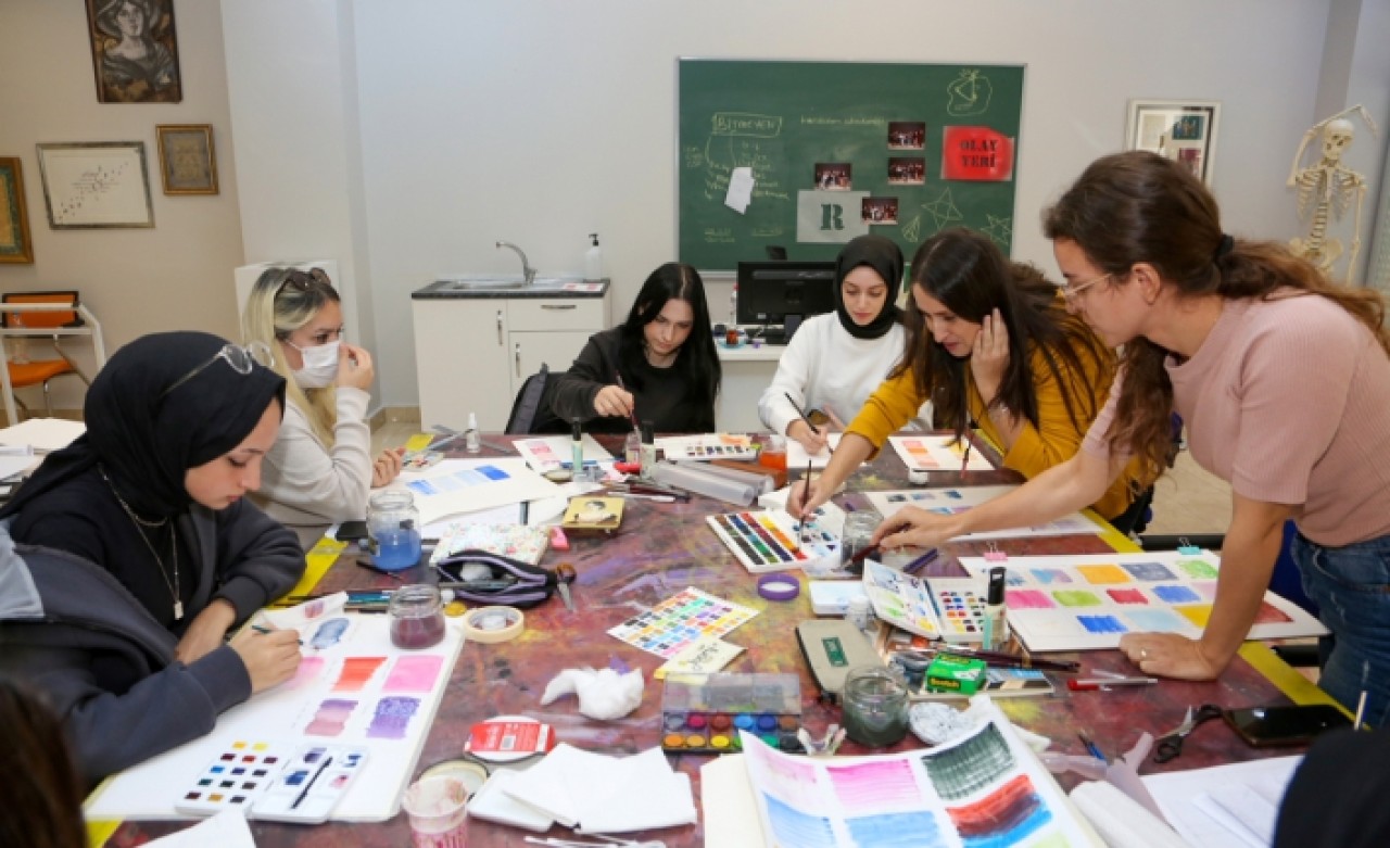 KÜÇÜKÇEKMECE BELEDİYESİ SANAT EĞİTİMLERİNE HIZ VERİYOR