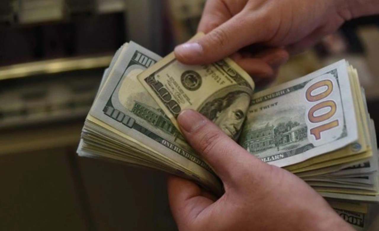 Dolarda bekle-gör tutumu başladı!