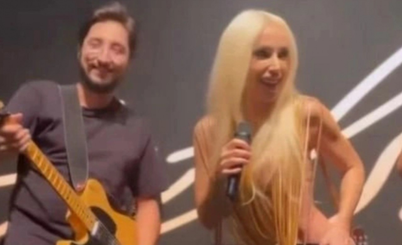 Gülşen aylar sonra sahnelere döndü