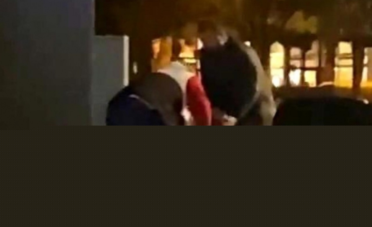 Beylikdüzünde eğlence mekanın otoparkında bir kadın tekme tokat dövüldü